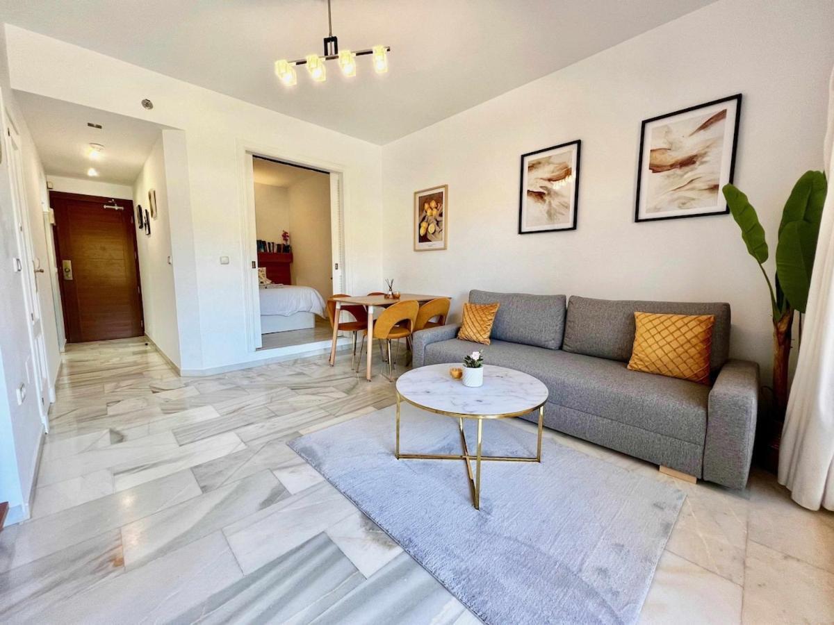 797 Holiday Rentals- Apartamento en Sunset Beach con vistas al jardin Benalmádena Exterior foto