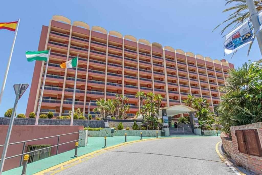 797 Holiday Rentals- Apartamento en Sunset Beach con vistas al jardin Benalmádena Exterior foto